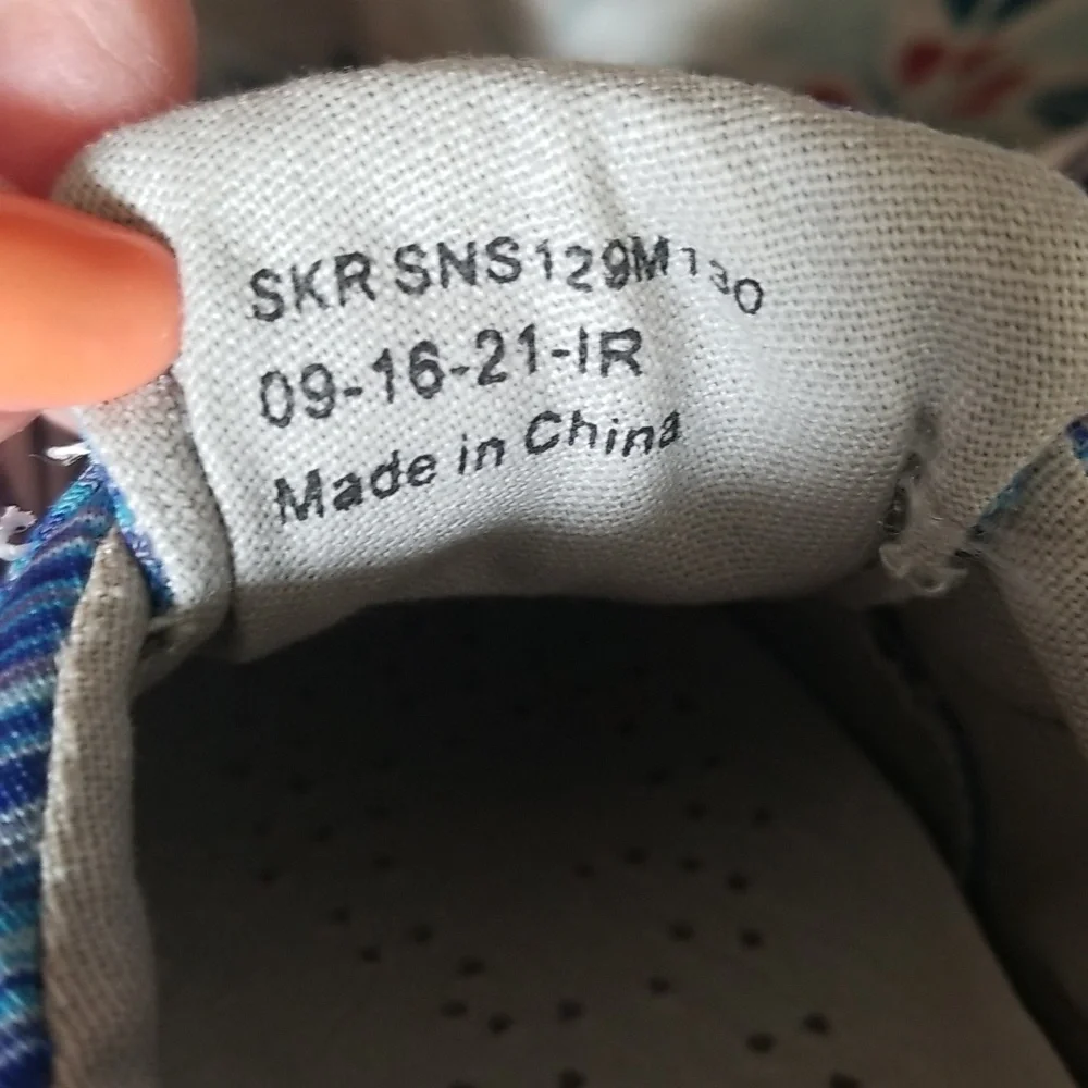 NWOT See Kai Run Velcro Wyatt Blue Jersey Sneakers - Preschool Size 12